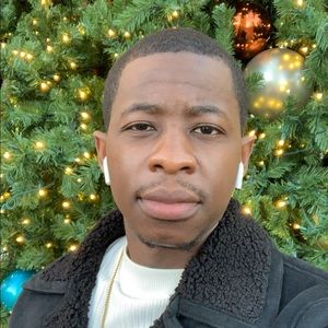 Meet your Posher, Emmanuel